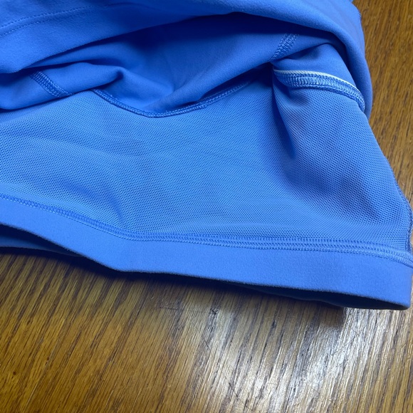 Lululemon Vibrant Blue Tank Top With Built-in-Bra Womens Size XS - Picture 4 of 4
